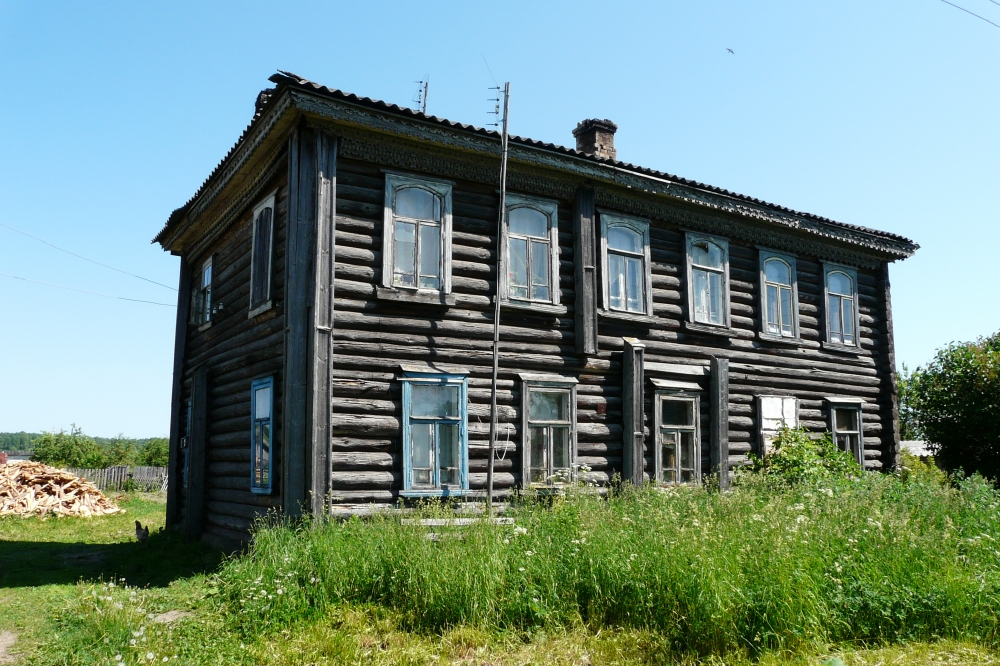 Дом в с. Федово, где жили в монахини.